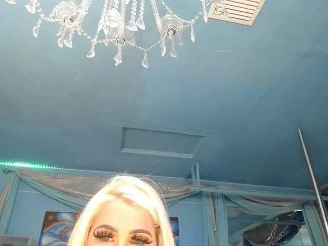 Admire 39 years old adrianna_fox from BongaCams adrianna_fox from BongaCams