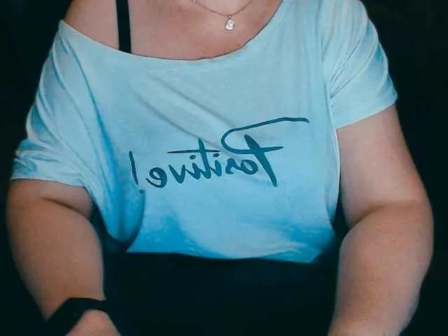 Alisa1917 from BongaCams