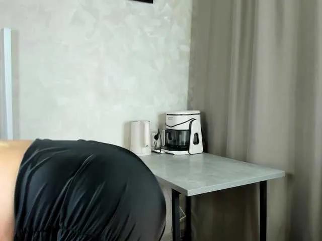 Try Ari-Zona, she wants to masturbate for you Ari-Zona from BongaCams