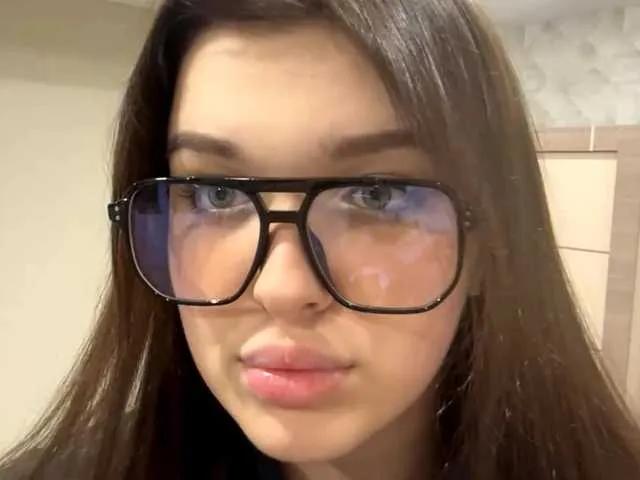 Join 18 years old AshleaReuer from BongaCams AshleaReuer from BongaCams