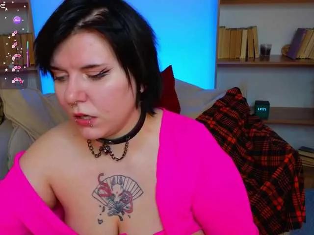 bluelunaray from BongaCams