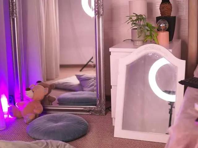 ChloeObril from BongaCams