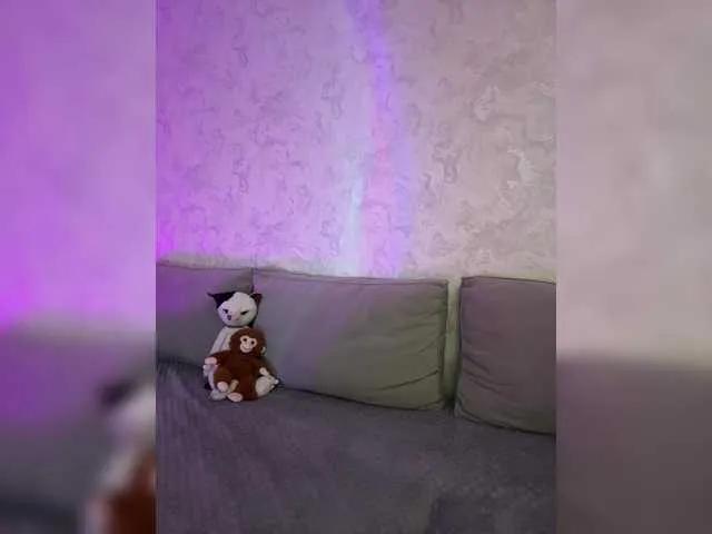 CrazyAleona from BongaCams