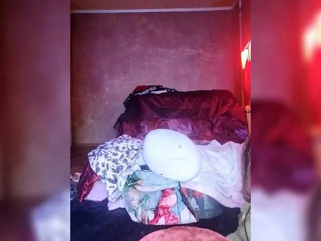 Discover ElizaCutie, she wants to masturbate for you ElizaCutie from BongaCams