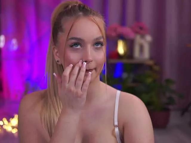 ElyssawetXX from BongaCams