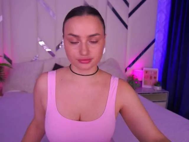 Admire sweet slut FloraGreys FloraGreys from BongaCams