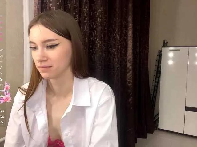 Explore FredOlazabal, she wants to masturbate for you FredOlazabal from BongaCams