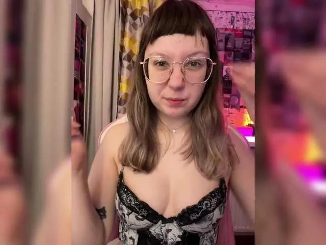 Dirty Henby-streams wants you to fuck her body now henby-streams from BongaCams