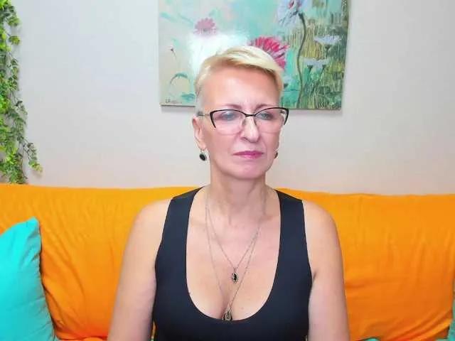 iamyourdream89 from BongaCams