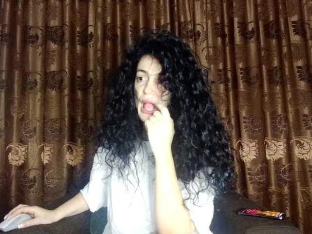 Admire JadeLure, she wants to masturbate for you JadeLure from BongaCams