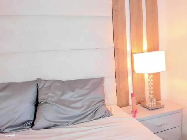 KarolMamacita from BongaCams