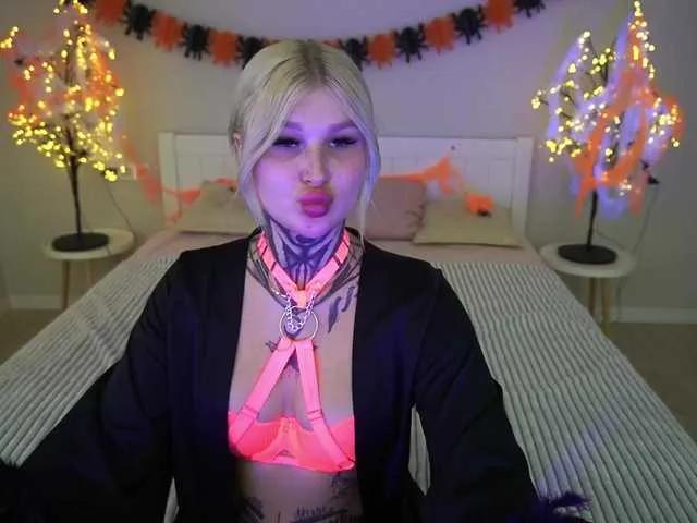 Admire 19 years old KellyBabbe from BongaCams KellyBabbe from BongaCams