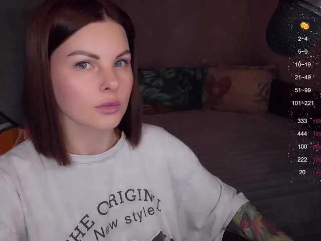 LiluDallass from BongaCams