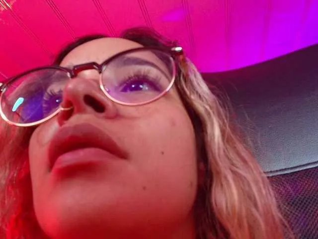 OliviaFox from BongaCams