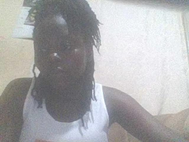 Slutty PrettyG wants you to fuck her body now PrettyG from BongaCams