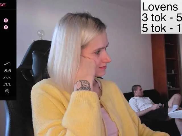 Cute Sexy-Sweets wants you to fuck their body now Sexy-Sweets from BongaCams