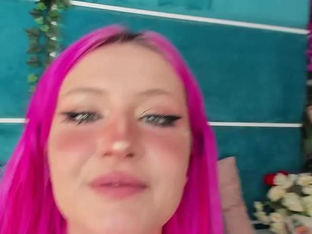 SunnyGlow from BongaCams