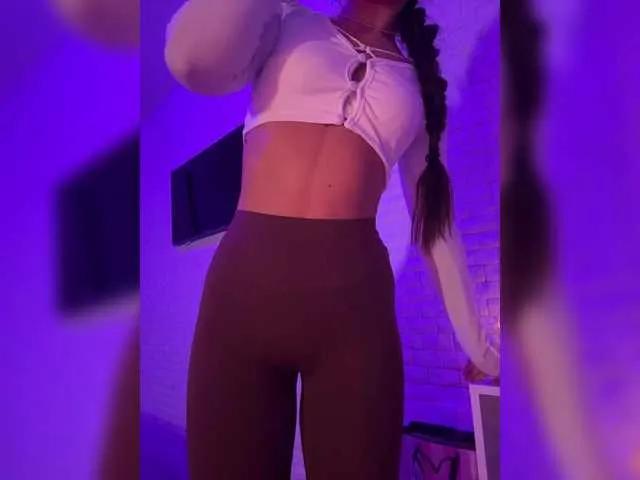 Masturbate to Sweetkira25, she wants to masturbate for you sweetkira25 from BongaCams