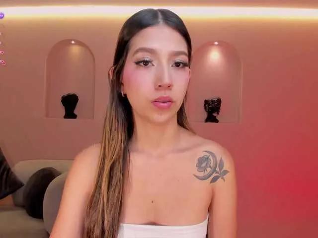 TaraLawrence from BongaCams