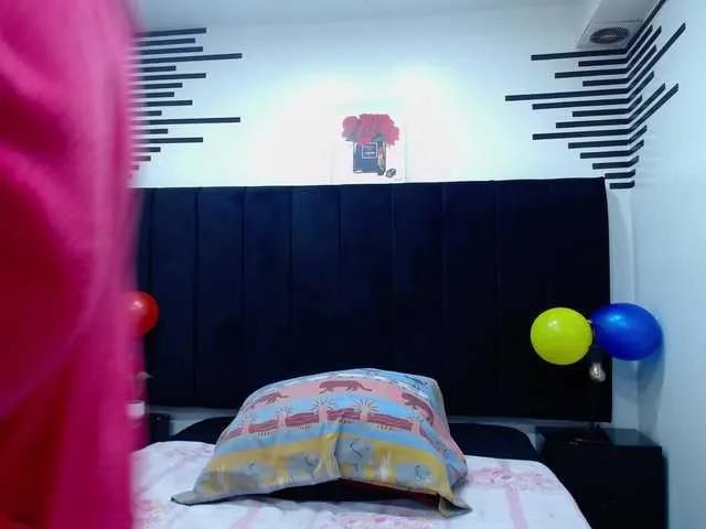 VickyBoobss from BongaCams