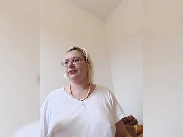 Checkout sweet camslut Vika211 Vika211 from BongaCams
