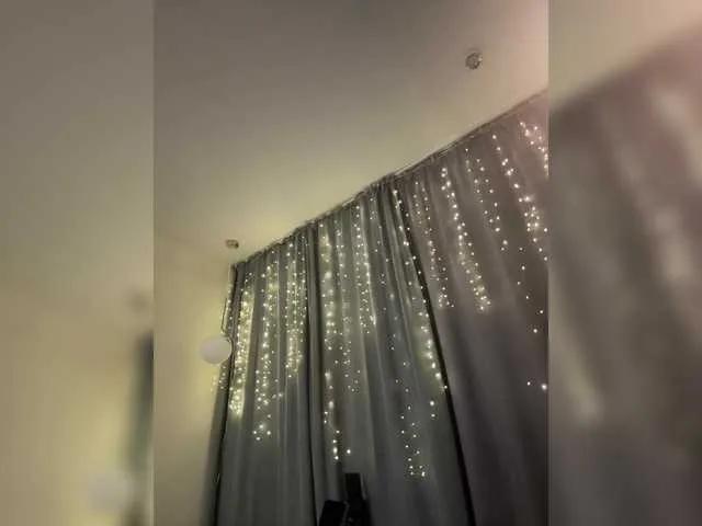 WhoreMira from BongaCams