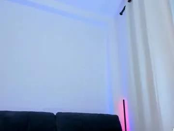 Try cute performer Alan_rosee alan_rosee from Chaturbate