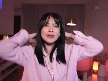 anniehillofficial_ from Chaturbate