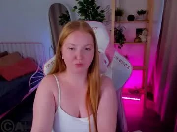 b_e_l_l_a_trix from Chaturbate