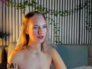 Discover Casey_sweeet, she wants to masturbate for you casey_sweeet from Chaturbate