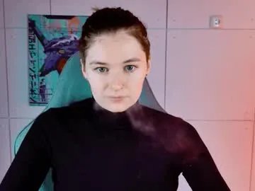 chillsnail_bro from Chaturbate