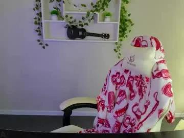 elsie_cutties from Chaturbate