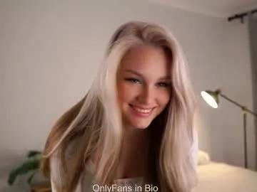 emmiemurray from Chaturbate