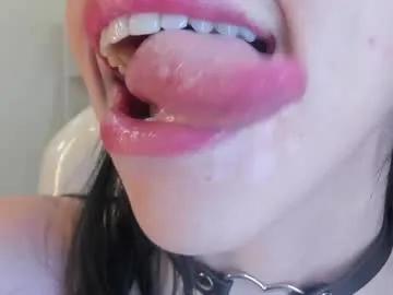 Admire Katty_mouth, she wants to masturbate for you katty_mouth from Chaturbate