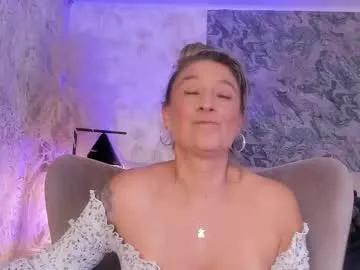 Explore dirty stripper Liannaa_ liannaa_ from Chaturbate