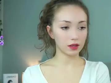 Checkout cute model Loriamarzinske loriamarzinske from Chaturbate