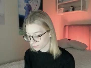 lunar_sofia from Chaturbate
