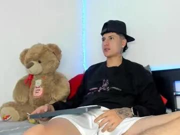 Watch Chaturbate's Mateo_escobar mateo_escobar from Chaturbate