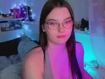 Checkout 23 years old milliedoll from Chaturbate milliedoll from Chaturbate