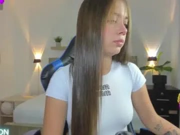 nataly_rodri from Chaturbate