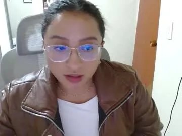 nia_cop from Chaturbate