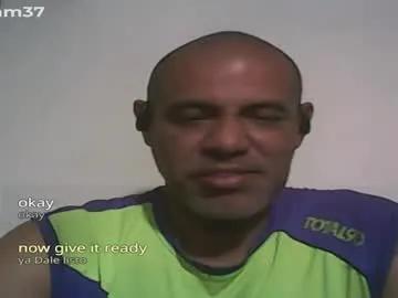 retlam37 from Chaturbate