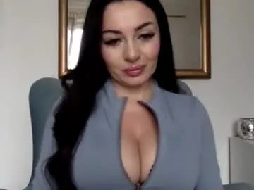 sensuallstella from Chaturbate