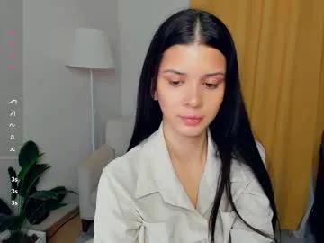 Slutty Softlyy_bold wants you to fuck her body now softlyy_bold from Chaturbate