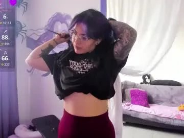 witchofhearts from Chaturbate