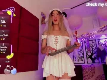 Masturbate to slutty camwhore Yakitai yakitai from Chaturbate