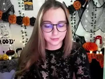 yours_piece_of_happiness_ from Chaturbate